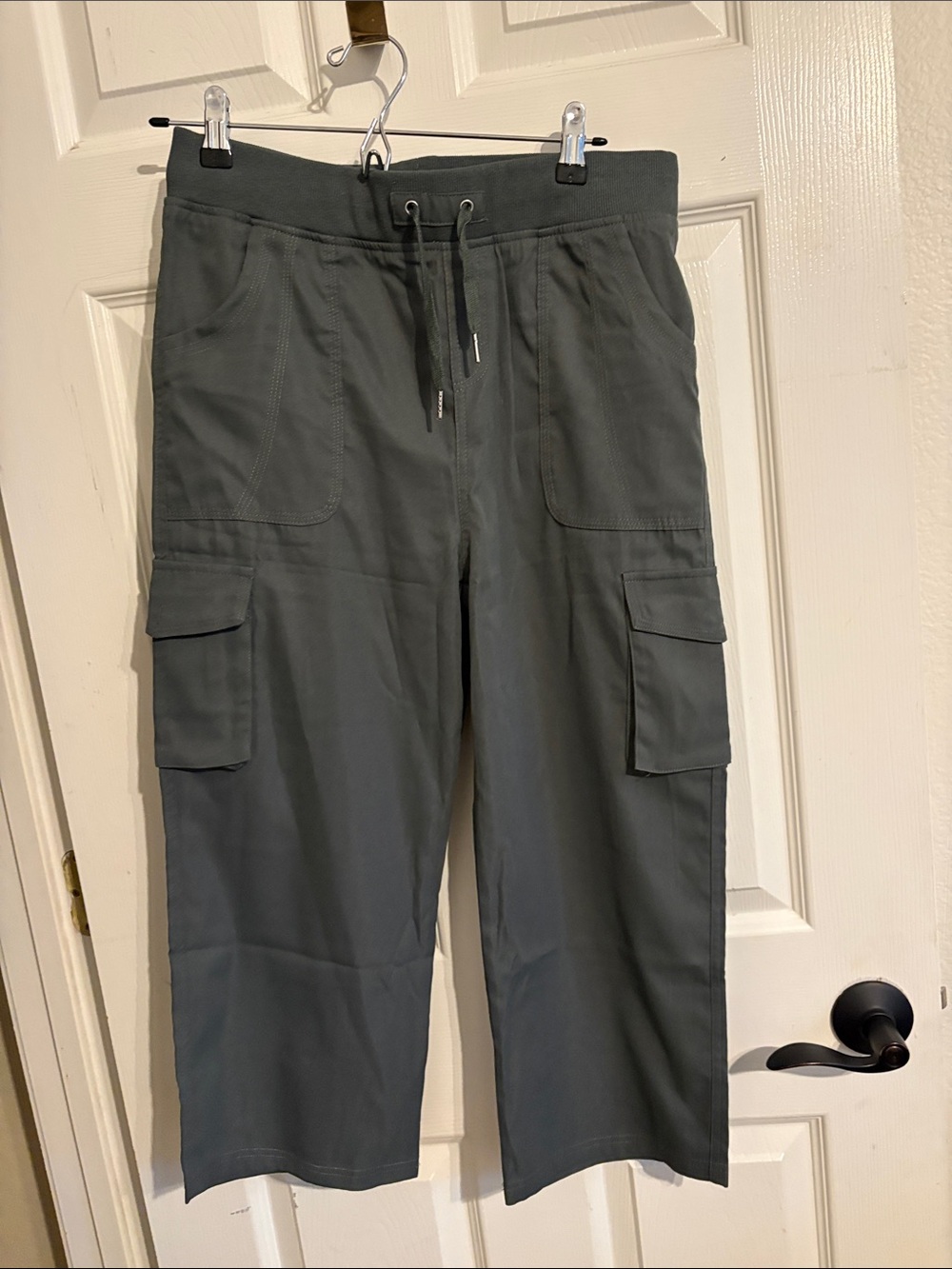 Women's  grey Cropped Cargo Jogger Pants with Drawstring